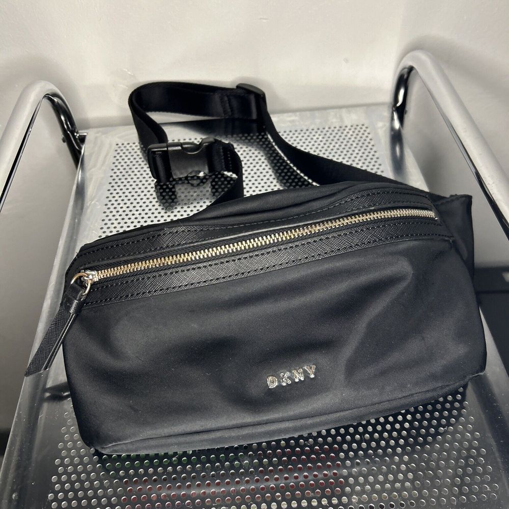 DKNY Fanny Pack Belt Bag Black Logo Waist Bag Size M/L